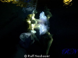 DREAMLAND
Modoll-Shooting in the Pool
My first time, an... by Ralf Neubauer 